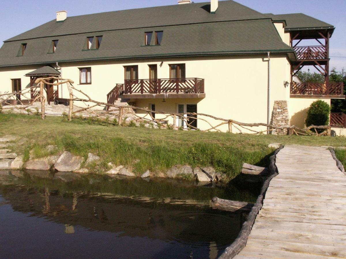 Agroturystyka Leszczynowy Dworek Ponikwa  Eksteriør bilde